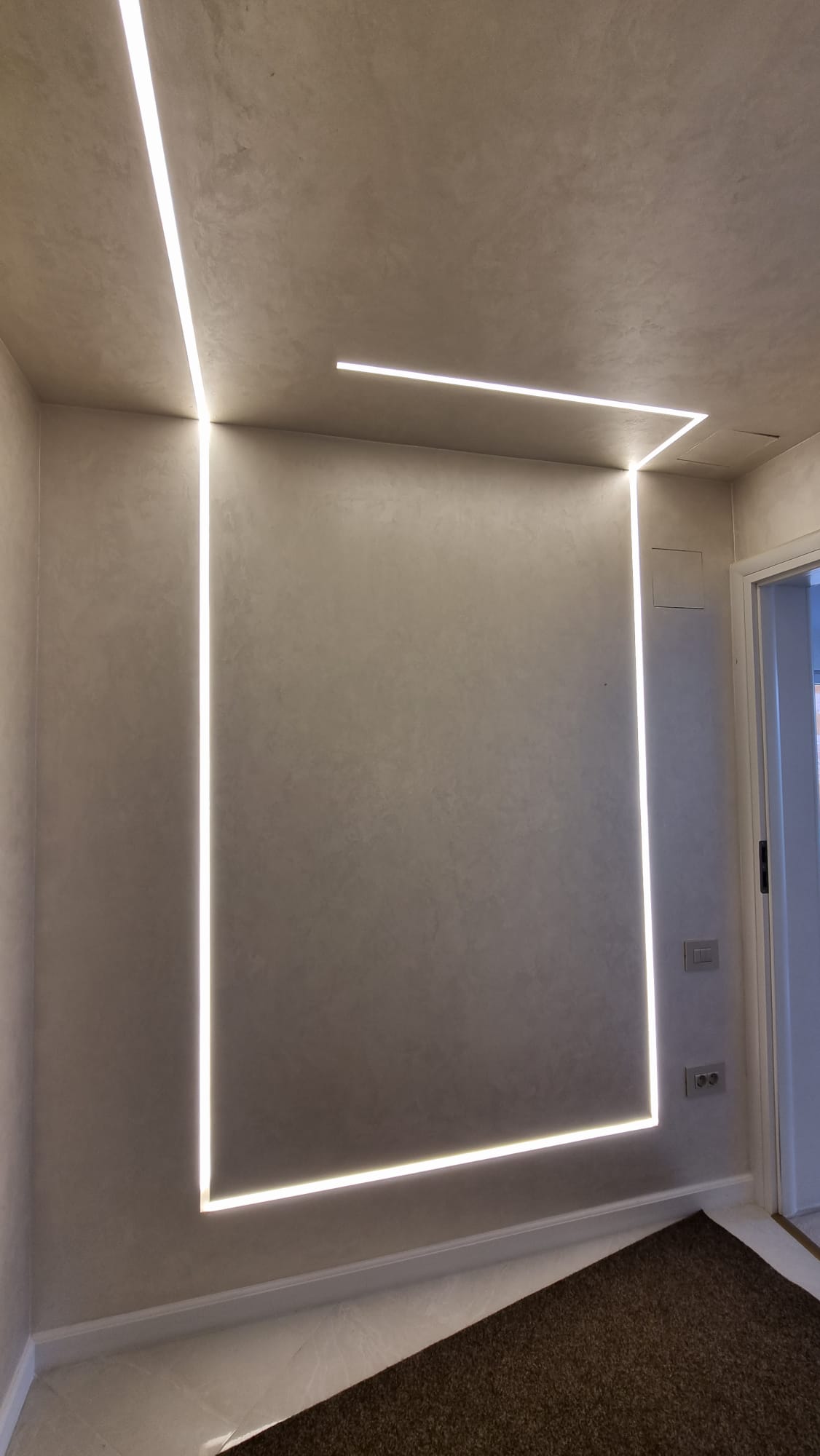 Decorative Walling -  Seamless Style. Durable Finish. Bespoke Design.